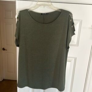 Large tee